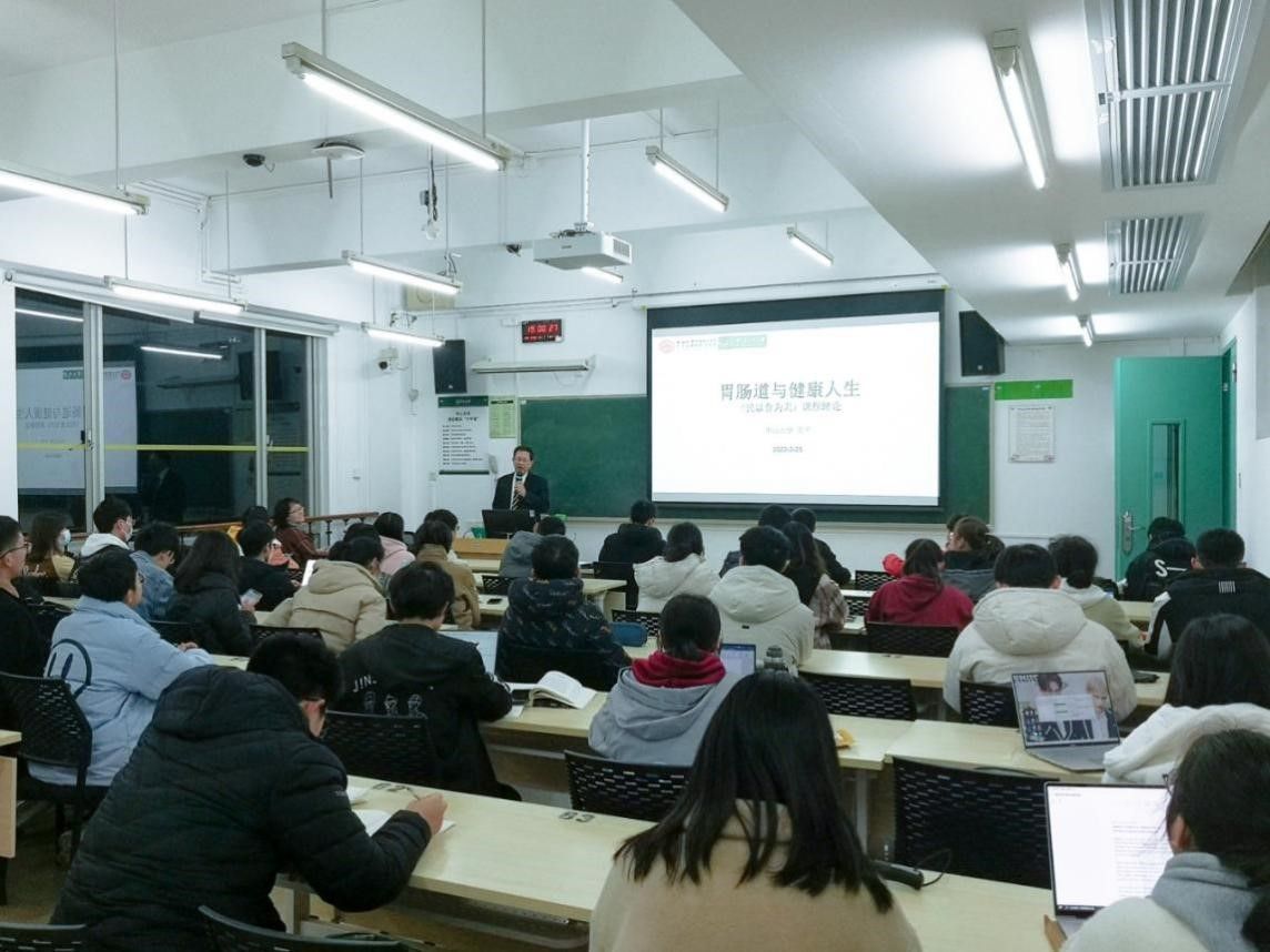 15B3C92D440624DEB966BCF706B_EF5D48FD_1D7E9