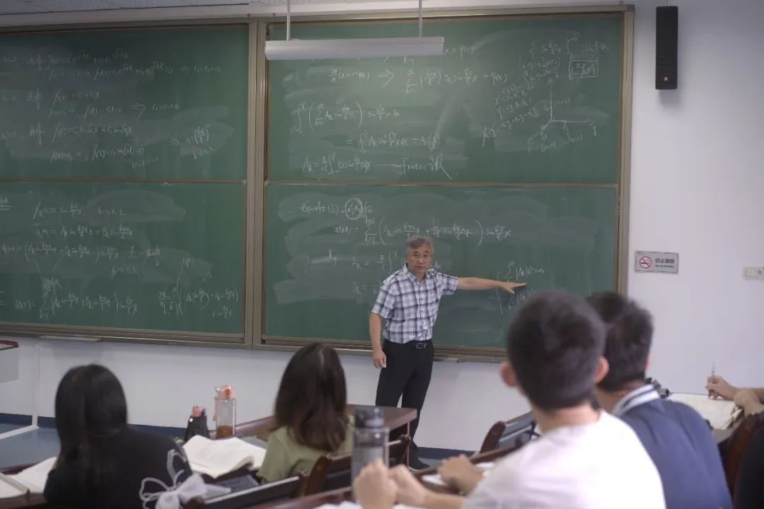 FF7B2CD5B8056D719C15C5F7C63_AC6F3516_11108