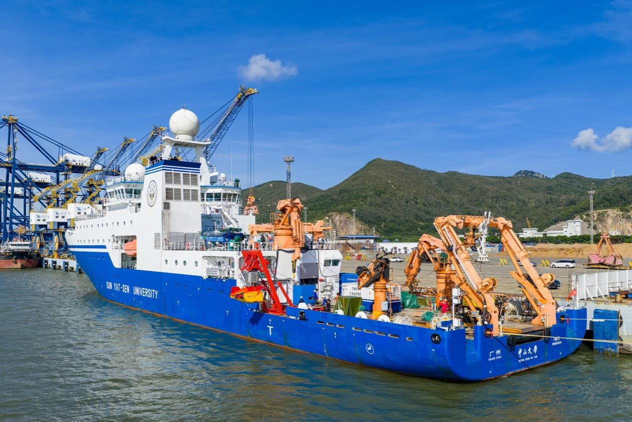 4A12AFD106C2574E00FCB4E92D9_1E08884C_2FF0D